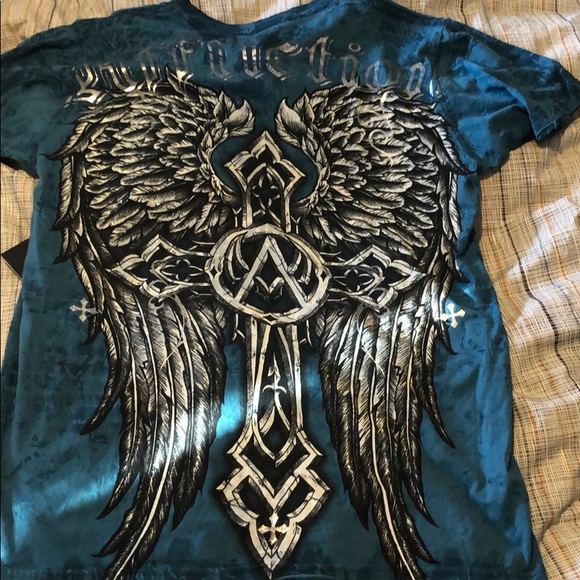 Shirt - Picture 3 of 4